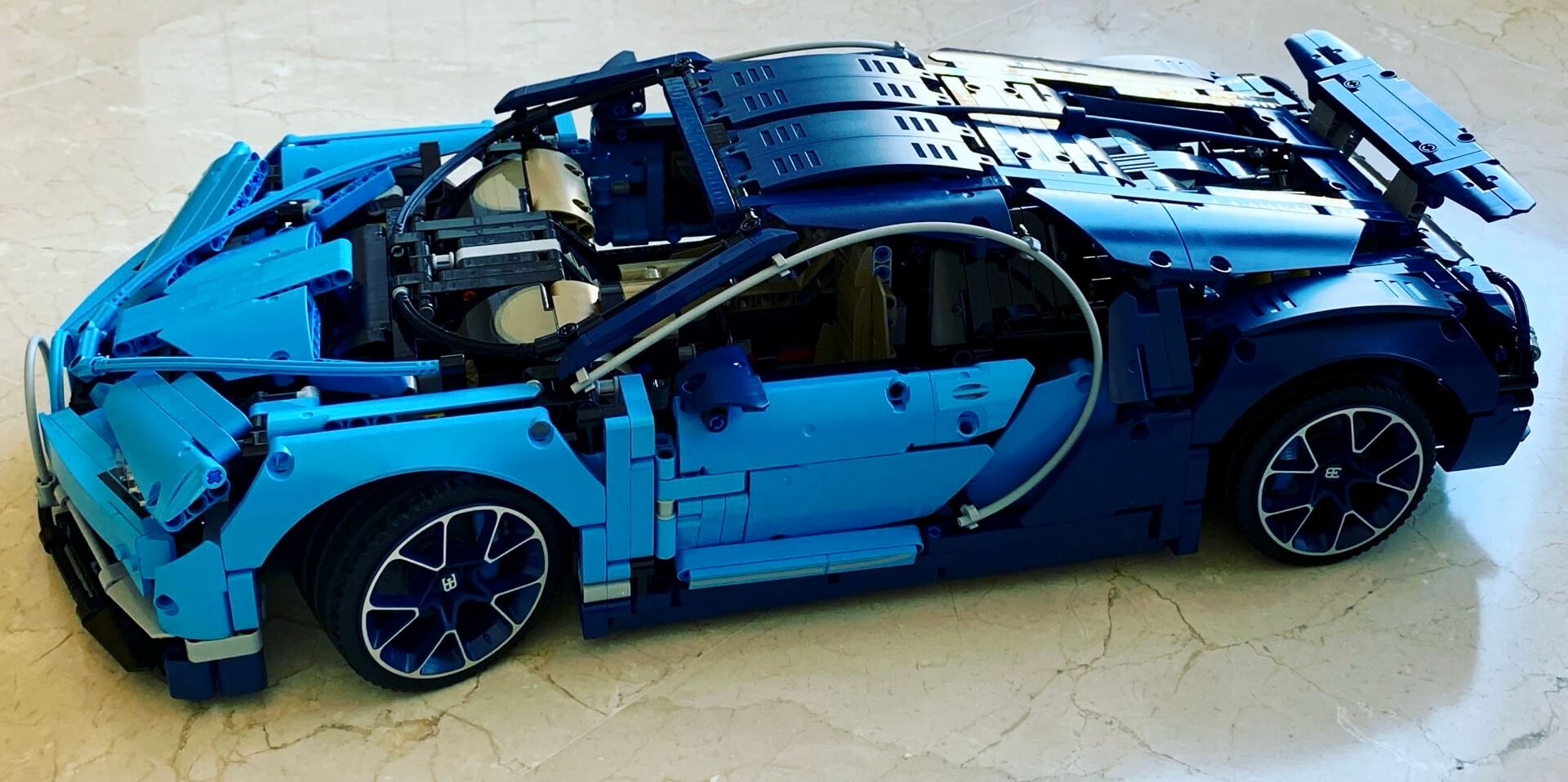 Building Bugatti Chiron Lego set back in 2018/19